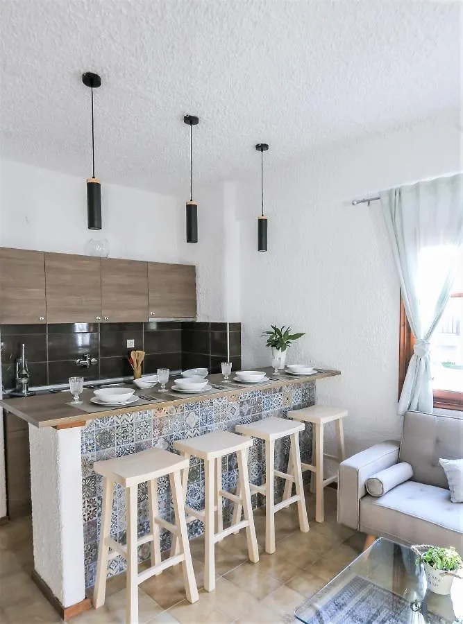 Beachfront Deluxe Apt. Pefkochori 0*,
