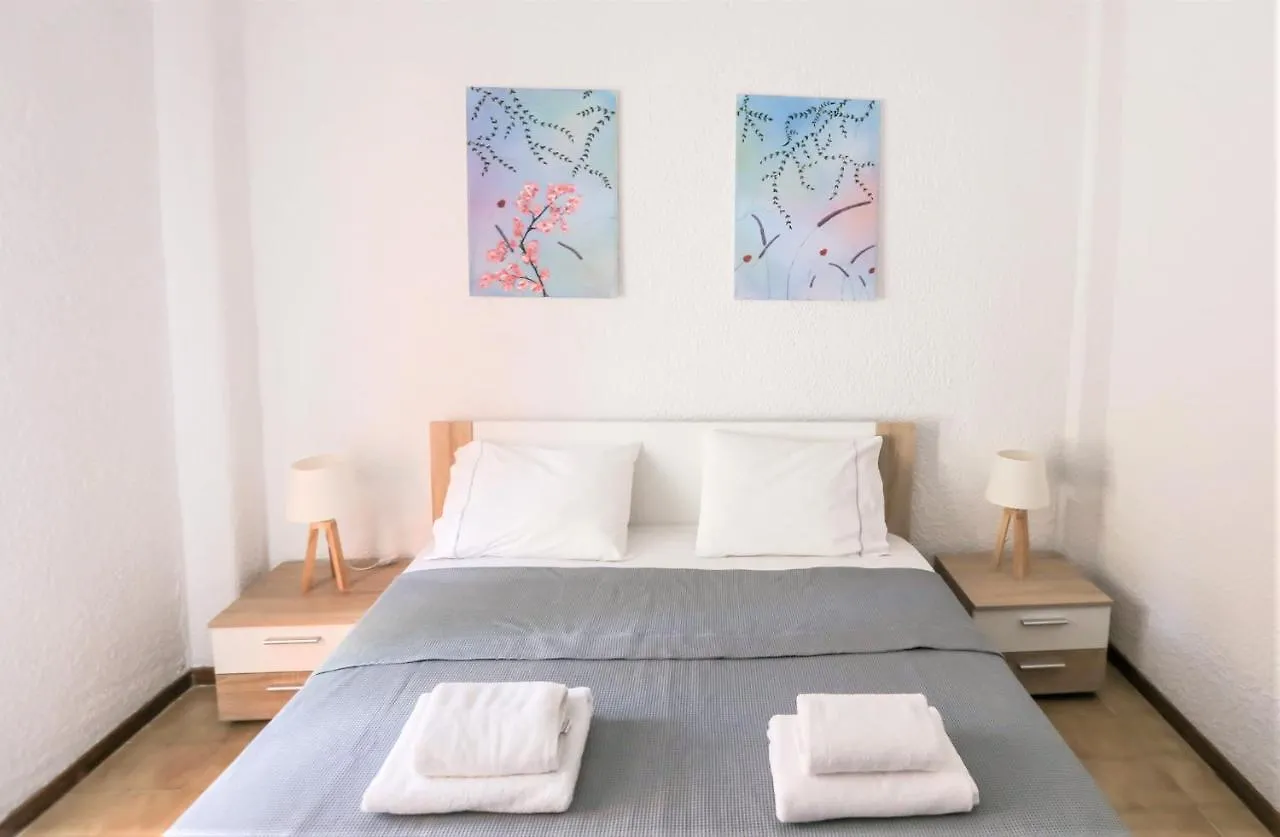Apartment Beachfront Deluxe Apt. Pefkochori