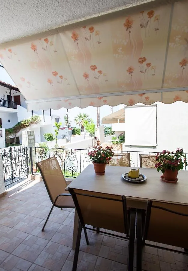 Beachfront Deluxe Apt. Pefkochori